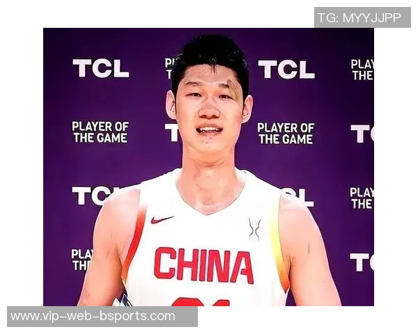 胡金秋：从青涩少年到篮球明星的成长之路与辉煌成就